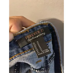Forever 21 Contemporary Skirt Zip Fly Denim Jean Cut Off Mini Medium NWOT thumbnail 5