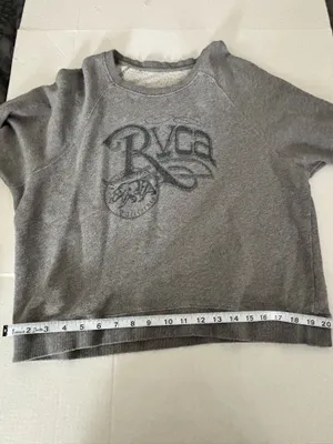 ⭐ Best option for Curtsy search: RVCA Gray Logo Crewneck Sweatshirt Size Small thumbnail 6