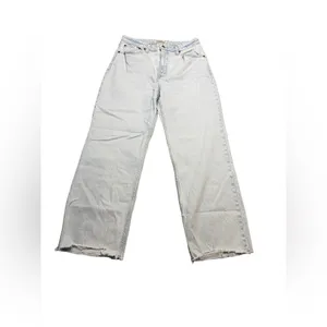 👖‎ Abercrombie & Fitch Curve Love 90s Relaxed Jeans Light Wash Size 31 / 12 👖 thumbnail 2