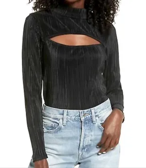 Leith pleated Cutout Front Mock Neck blouse thumbnail 2