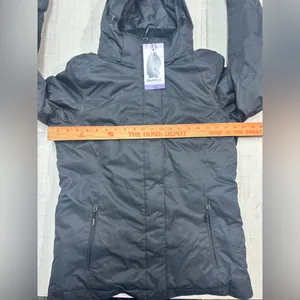 Gerry ladies snow ski black hooded jacket with front zipper pockets. thumbnail 3