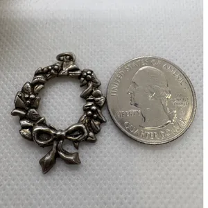 Vintage 925 Sterling Silver Christmas Wreath Holly Berry Charm Pendant 3.94g thumbnail 5