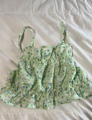 H&M Floral Crop Top thumbnail 1