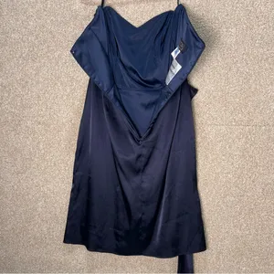 Imperfect wedding guest dress sample dress midnight blue sweetheart strapless 14 thumbnail 3