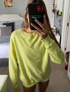 Hollister Crewneck thumbnail 1