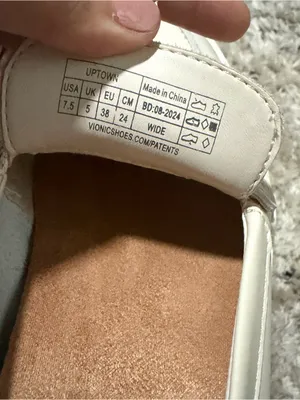 vionic Cream Leather Platform Penny Loafers for women size 7.5 thumbnail 6