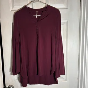 Free People Easy Girl Bell Sleeve Henley Top Women’s S Blouse Maroon Boho Rayon‎ thumbnail 2