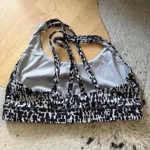 LULULEMON Energy Bra‎ In Urban Block Ice Grey Black Size 8 thumbnail 4