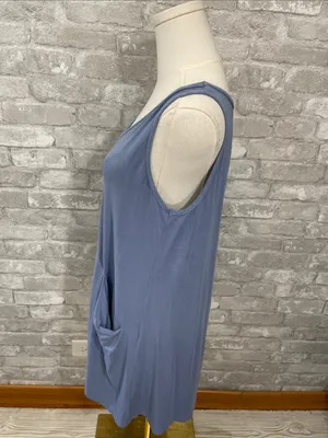 LOGO by Lori Goldstein Blue Sleeveless V-Neck Pocket Tank thumbnail 3