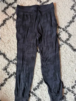Lululemon Ready to Rulu Camo Joggers thumbnail 4