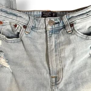 Abercrombie & Fitch Simone High Rise Slim Jeans Distressed Light Wash Raw Hem 25 thumbnail 7
