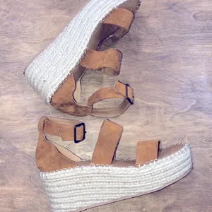Coconuts by Matisse 9 1/2 faux suede espadrilles thumbnail 4