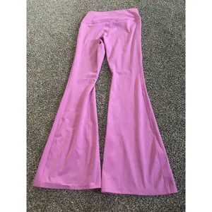 All in Motion pink high-rise bell bottom flare leggings yoga pants M thumbnail 9
