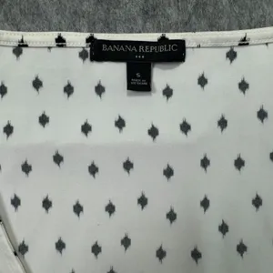 Banana Republic Women Top Sz S White Black Print Scoop Pleated Neck Sleeveless thumbnail 6