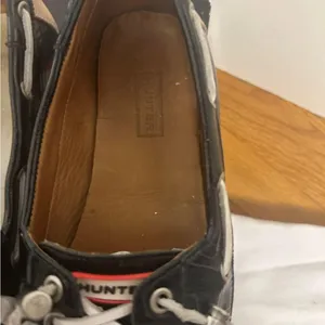 Hunter Willemberg Boat Shoes Black Patent and Soft Pink 7.5 thumbnail 3