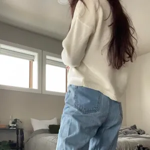 Vintage Christopher & Banks white v neck knit sweater 🤍 thumbnail 4