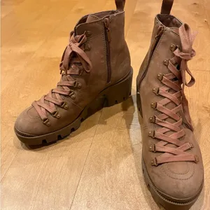 SCHUTZ leather combat lug sole boots light tan brown sz 8.5 booties thumbnail 2