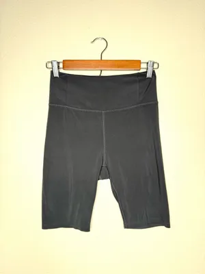 Girlfriend Collective Women High Rise Biker Shorts M Grey Workout Pilates Gym thumbnail 2