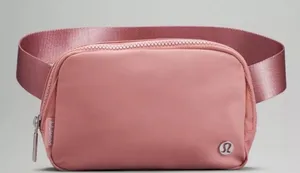 Lululemon Everywhere Belt Bag Dusty Rose thumbnail 1