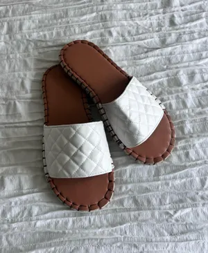 Sandals White Size 7 thumbnail 1