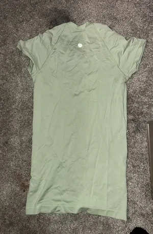 Lululemon Swiftly Tech Short Sleeve thumbnail 2