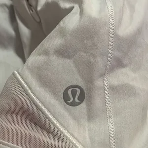 Lululemon Shorts Hotty Hot thumbnail 3