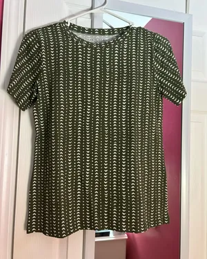 Ann Taylor tee thumbnail 1