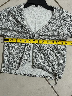 American Eagle Women Tie-Front Floral Summer Crop‎ Top White/Black size M thumbnail 6