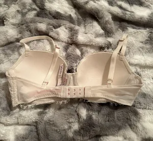 victoria’s secret white lace bra thumbnail 2