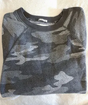 Outfitters Crewneck thumbnail 2