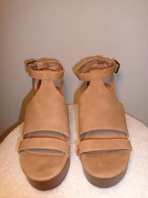 Wonderly Tan Platform Block Heel Sandals thumbnail 5