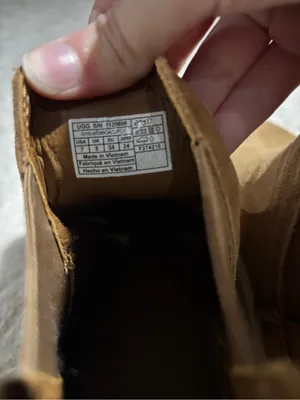 Ugg shoes size 7 thumbnail 8