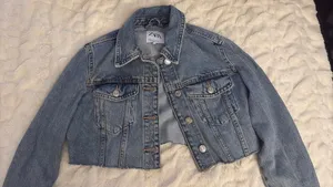 ZARA Cropped Jean Jacket thumbnail 2