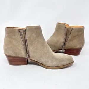 Crown Vintage Beatrix Taupe Suede Leather Low Block Heel Ankle Bootie 7 thumbnail 11