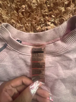 Gymshark Top Long Sleeve Crop grey and pink gradient thumbnail 2