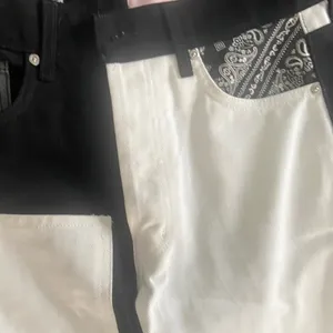Revice Denim Jeans Women’s Size 26 Black White Bandana Patchwork jeans thumbnail 5