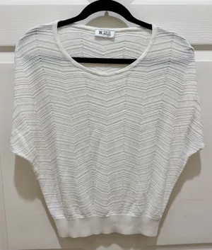 Tre Boutique White Chevron Dolman Sleeve Ribbed Hem Crewneck Sweater Size Small thumbnail 1