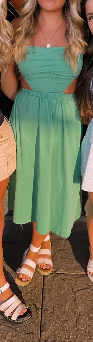 Green midi dress thumbnail 1