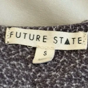 Urban Outfitters Casual Off-Shoulder Cropped Sweatshirt thumbnail 3