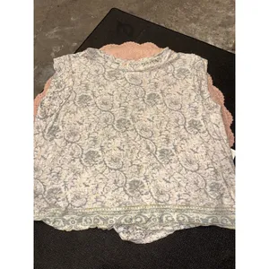 Free people top thumbnail 1
