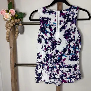 Olive and Oak Abstract Print Purple Blue White Sleeveless Blouse Size Medium thumbnail 4