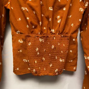 Abercrombie Fitch Rust Floral Twist Front Smocked Waist Babydoll Blouse Top Sz S thumbnail 4
