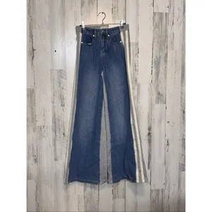 Austin Landing Women’s Size 0 Wide Leg Athletic Jeans Blue Gray Stripe Denim thumbnail 5