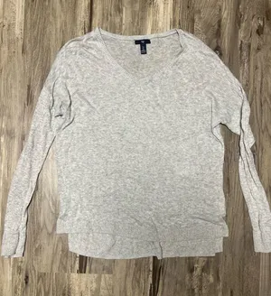 GAP Light Gray V-Neck Women's Sweater thumbnail 1