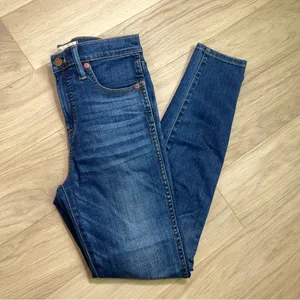 Madewell 10" High-Rise Skinny Jeans in Danny Wash: TENCEL™ Denim Edition thumbnail 5