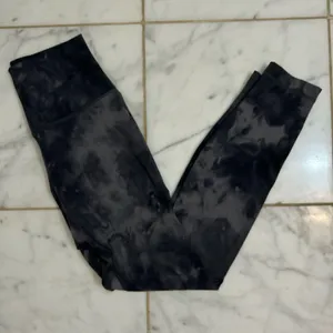 Amazon Tie-Dye Leggings thumbnail 3
