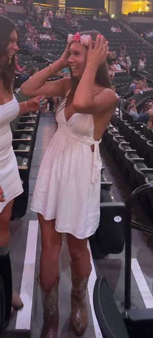 White Dress American Eagle Outfitters thumbnail 1