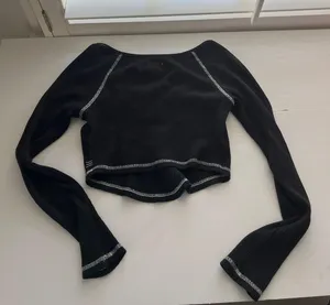Urban Outfitters Cropped Long Sleeve Top thumbnail 2