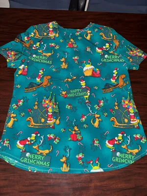 Dr. Seuss Grinch and Max Graphic Short Sleeve Scrub Top Size Large thumbnail 2