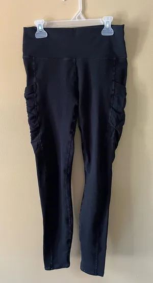 Fabletics Black High-Waist Ruched Side Leggings thumbnail 1